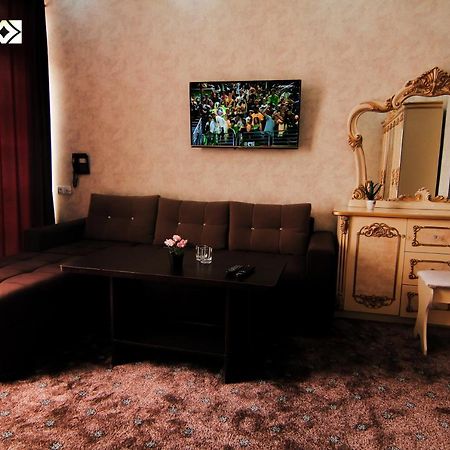 Hotel Buston Chkalovsk Eksteriør billede